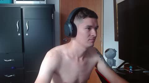 miaou_miaou online show from 02/18/25, 01:44