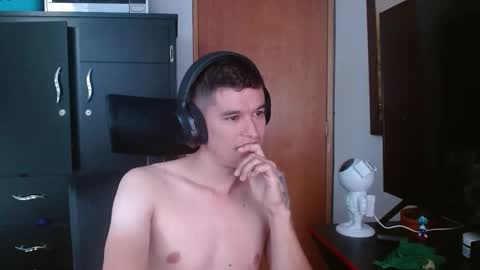 miaou_miaou online show from 02/19/25, 12:33