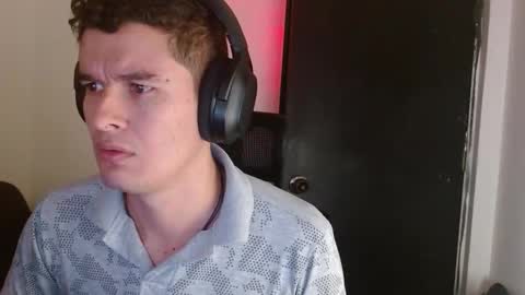 miaou_miaou online show from 10/12/25, 11:04