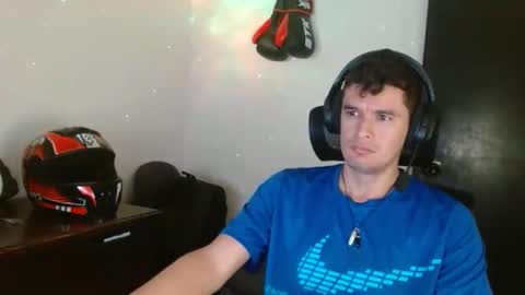 miaou_miaou online show from 10/17/25, 12:58