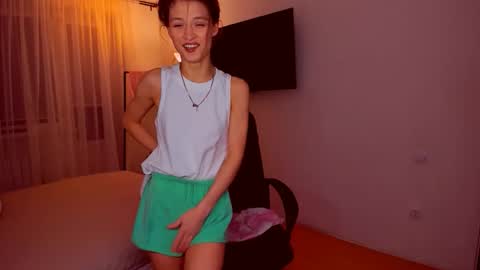 Mia online show from 02/09/26, 07:40