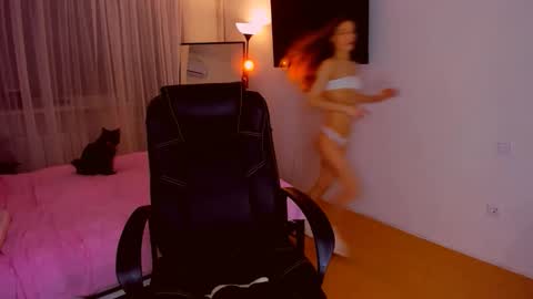 Mia online show from 03/14/26, 06:02