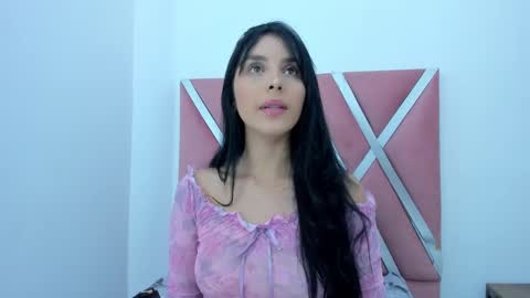 Mia Quevedo online show from 09/29/25, 11:59