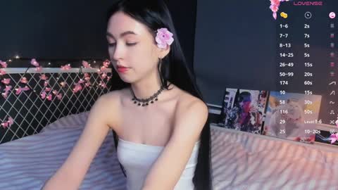 Snapshot of miarielle chatting on 04/09/26, 05:40 Liz online show from 04/09/26, 05:40