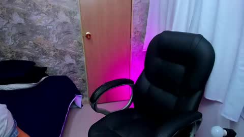 miarivers_1 online show from 06/01/26, 05:09