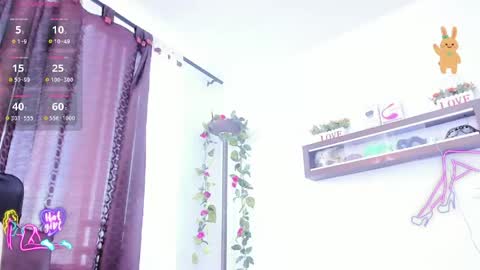 Snapshot of miarobertsmilf chatting on 04/18/26, 10:10 Mia Milf online show from 04/18/26, 10:10