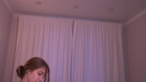 Snapshot of miasbakkery_ chatting on 01/31/25, 05:40 Mia online show from 01/31/25, 05:40