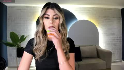 Mia Silva online show from 04/29/26, 11:25