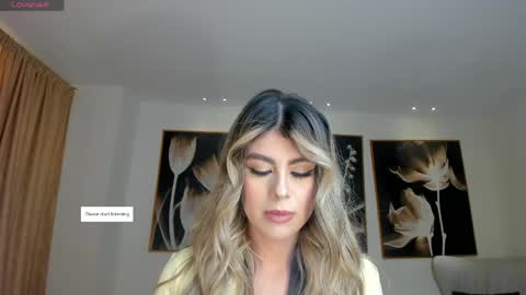 Mia Silva online show from 05/01/26, 11:15