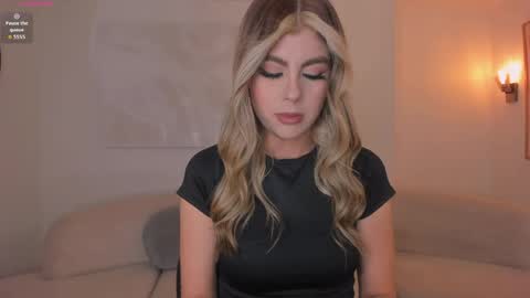 Mia Silva online show from 06/04/26, 11:05