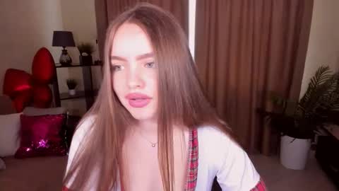 Snapshot of miasmart chatting on 05/19/26, 11:05 miasmart online show from 05/19/26, 11:05