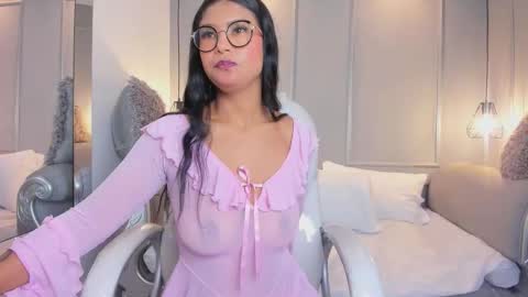 Snapshot of miasmit_ chatting on 03/01/26, 03:08 Mia online show from 03/01/26, 03:08