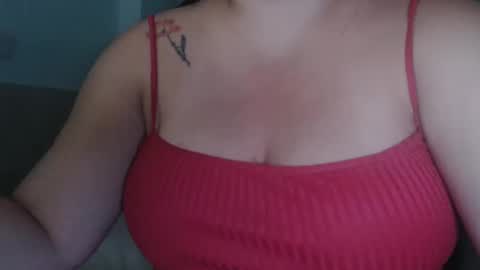 Snapshot of miasp chatting on 01/06/25, 03:20 MiaSP online show from 01/06/25, 03:20