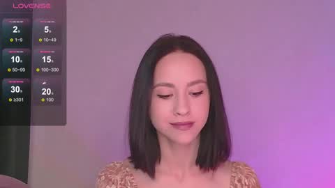 Mia online show from 09/29/25, 07:46