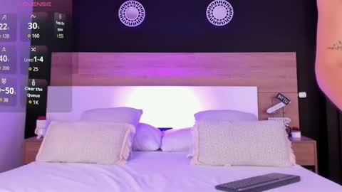 Snapshot of miataylorsweet chatting on 10/01/25, 01:17 Mia online show from 10/01/25, 01:17