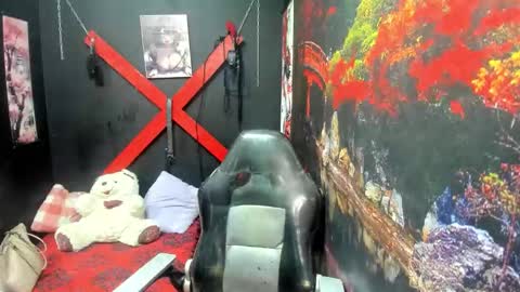 Mariana online show from 09/30/25, 11:37