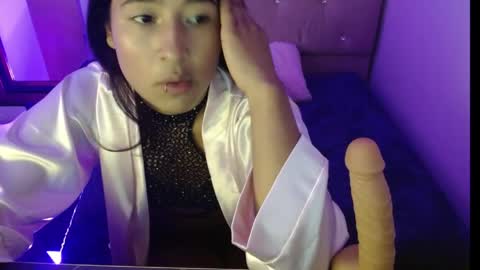 miathonsom online show from 04/15/26, 07:43