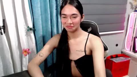 Mia online show from 12/18/25, 08:48