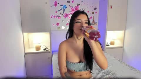 miaturnerr_ online show from 04/01/26, 01:41