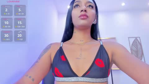 Mia Vegas online show from 05/26/26, 11:23
