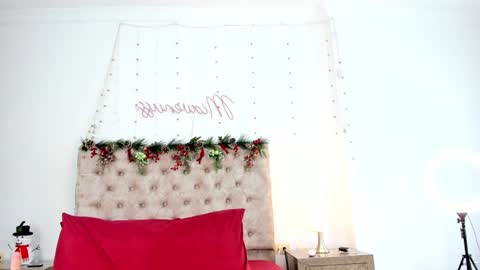 Miavenuss 1 online show from 12/28/24, 07:33