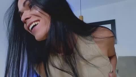 Mia online show from 01/27/25, 03:18