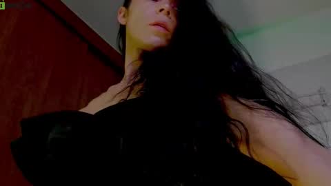 Mia online show from 10/15/25, 12:49