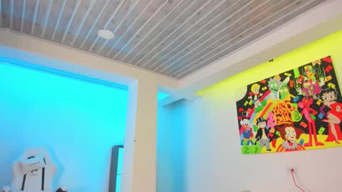 Mia Villalobos online show from 11/28/25, 10:56