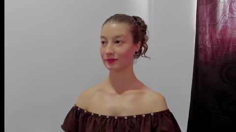  Chloe  online show from 11/06/25, 07:04