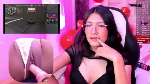 Snapshot of miavoss_ chatting on 02/06/25, 01:16 mia online show from 02/06/25, 01:16