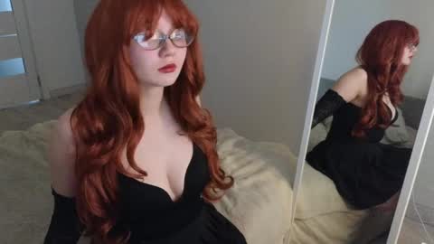 Mia online show from 05/27/26, 11:40