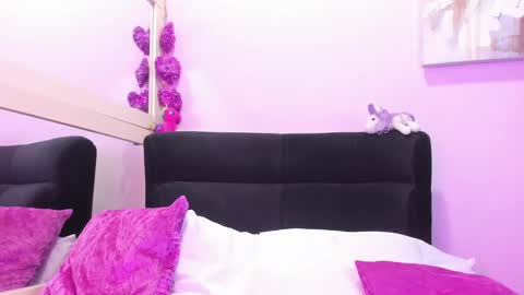 Snapshot of miaweiss chatting on 12/11/24, 10:16 MiaWeiss online show from 12/11/24, 10:16