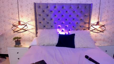 Mia winx  online show from 12/24/24, 02:10