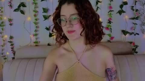 Mia winx  online show from 12/02/25, 01:22