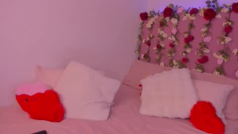 Mia online show from 02/22/26, 04:57