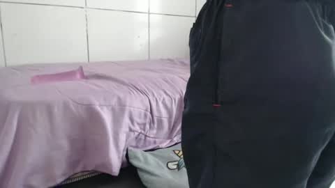 micaelrian777 online show from 12/05/24, 07:06