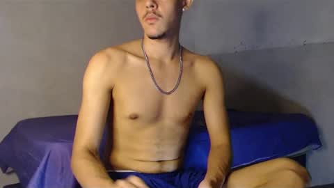 micaelrian777 online show from 02/25/25, 01:09