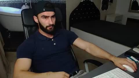 Snapshot of micahlane chatting on 07/19/26, 04:27 MicahLane online show from 07/19/26, 04:27