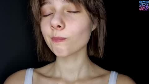 Luna online show from 12/05/25, 05:31