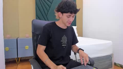 Michael online show from 12/22/25, 12:13