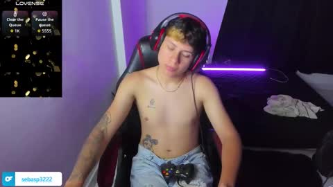 michael independent model  online show from 10/02/25, 11:12