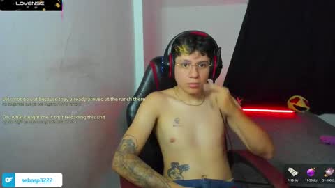 michael independent model  online show from 11/08/25, 12:33