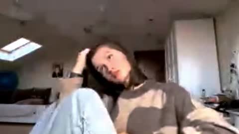 Snapshot of michael_pors chatting on 10/12/25, 02:16 Emily online show from 10/12/25, 02:16