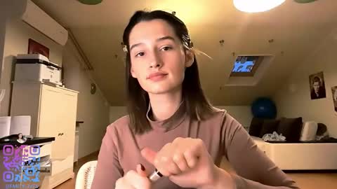 Snapshot of michael_pors chatting on 10/30/25, 02:29 Emily online show from 10/30/25, 02:29