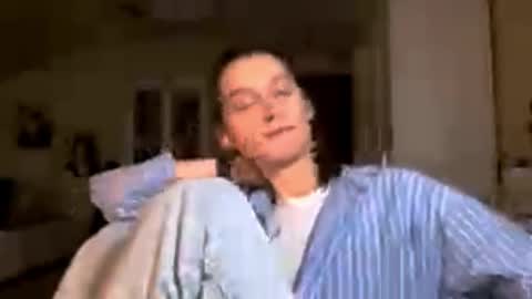 Snapshot of michael_pors chatting on 11/20/25, 02:39 Emily online show from 11/20/25, 02:39