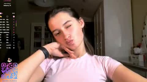 Snapshot of michael_pors chatting on 12/04/25, 02:48 Emily online show from 12/04/25, 02:48