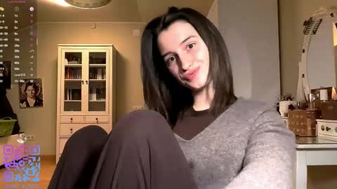 Snapshot of michael_pors chatting on 01/08/26, 02:41 Emily online show from 01/08/26, 02:41