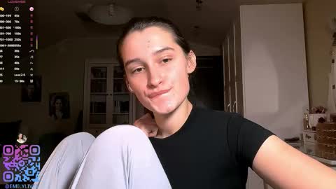 Snapshot of michael_pors chatting on 01/13/26, 02:22 Emily online show from 01/13/26, 02:22