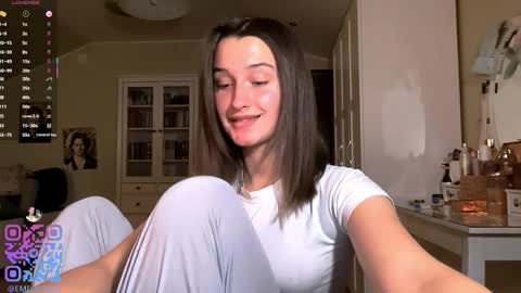 Snapshot of michael_pors chatting on 02/12/26, 08:26 Emily online show from 02/12/26, 08:26