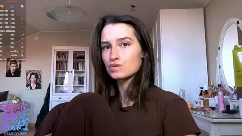 Snapshot of michael_pors chatting on 02/28/26, 02:18 Emily online show from 02/28/26, 02:18